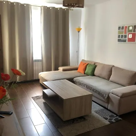 Central Home Apartment Piatra Neamt